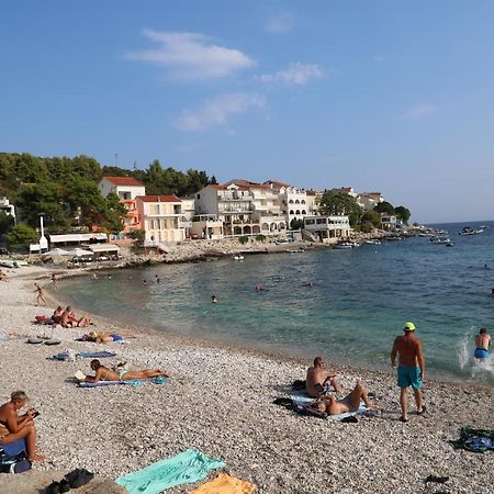 Apartments Stipe Plazibat Хвар Экстерьер фото