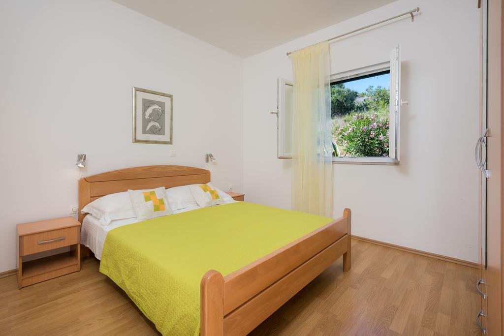 Apartments Stipe Plazibat Хвар Номер фото