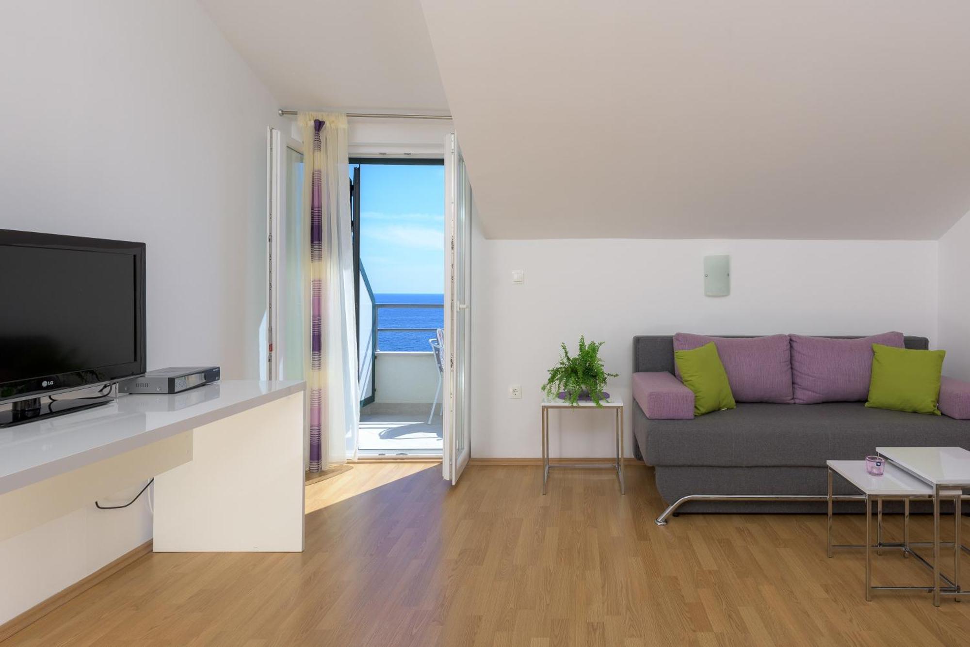 Apartments Stipe Plazibat Хвар Экстерьер фото